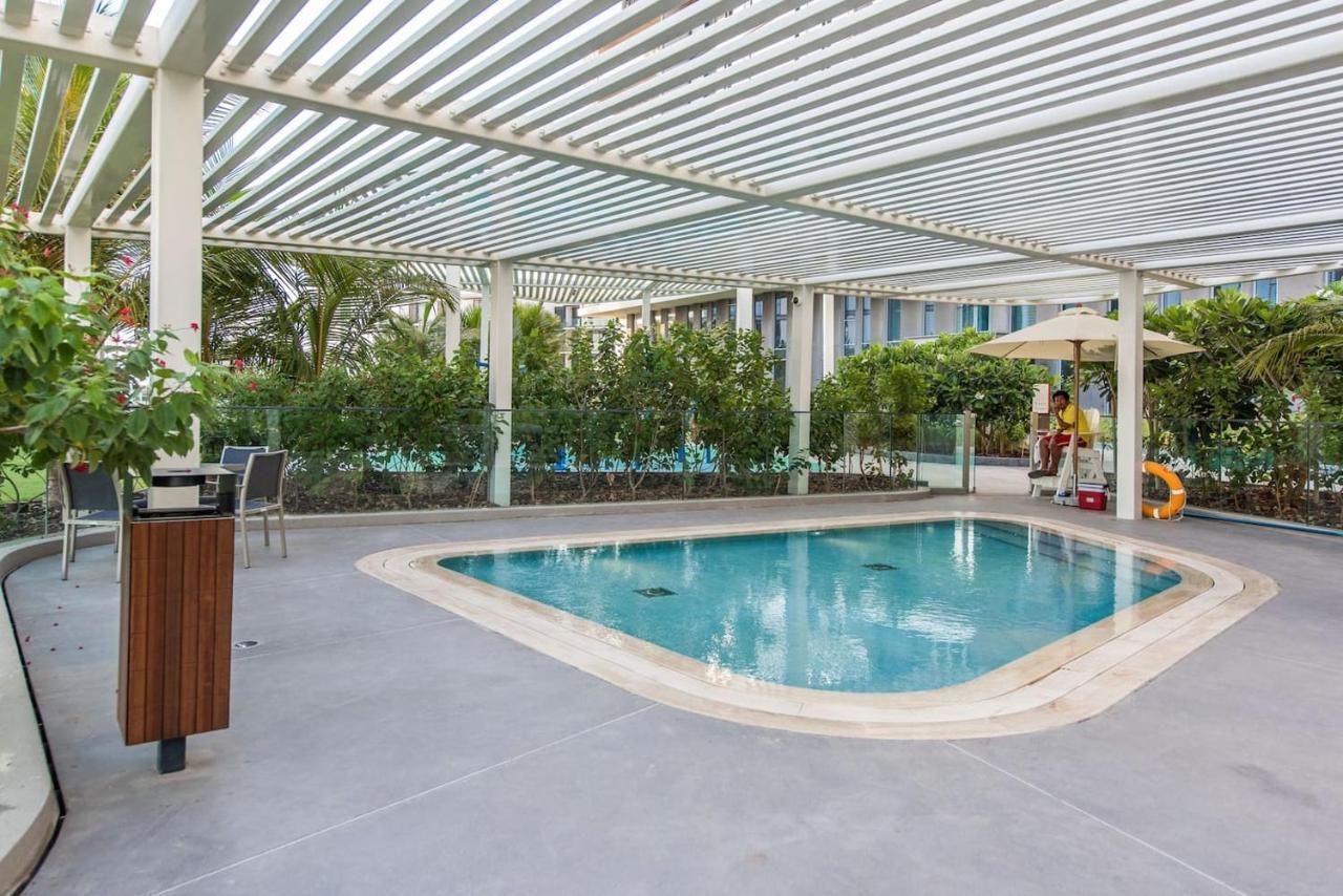 Posh 2 Bedroom Oceanfront Apt In The Heart Of Bluewaters Island Dubaj Kültér fotó