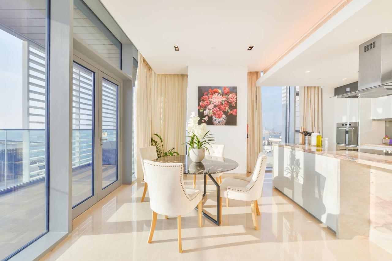 Posh 2 Bedroom Oceanfront Apt In The Heart Of Bluewaters Island Dubaj Kültér fotó