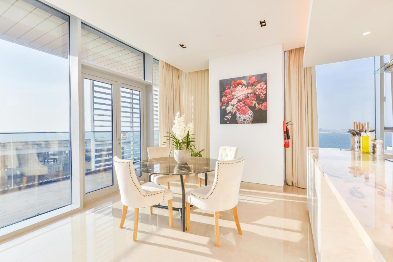 Posh 2 Bedroom Oceanfront Apt In The Heart Of Bluewaters Island Dubaj Kültér fotó