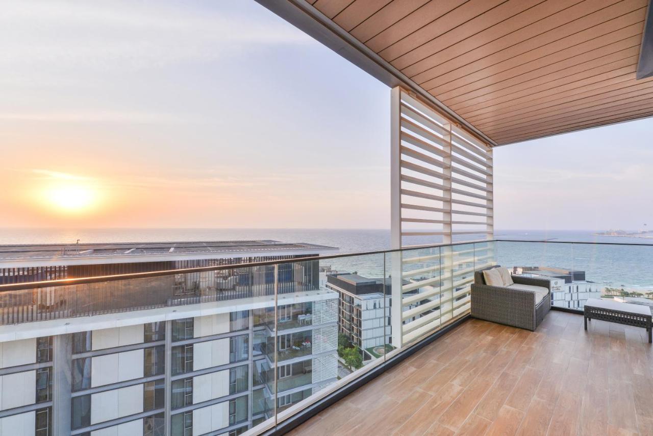 Posh 2 Bedroom Oceanfront Apt In The Heart Of Bluewaters Island Dubaj Kültér fotó
