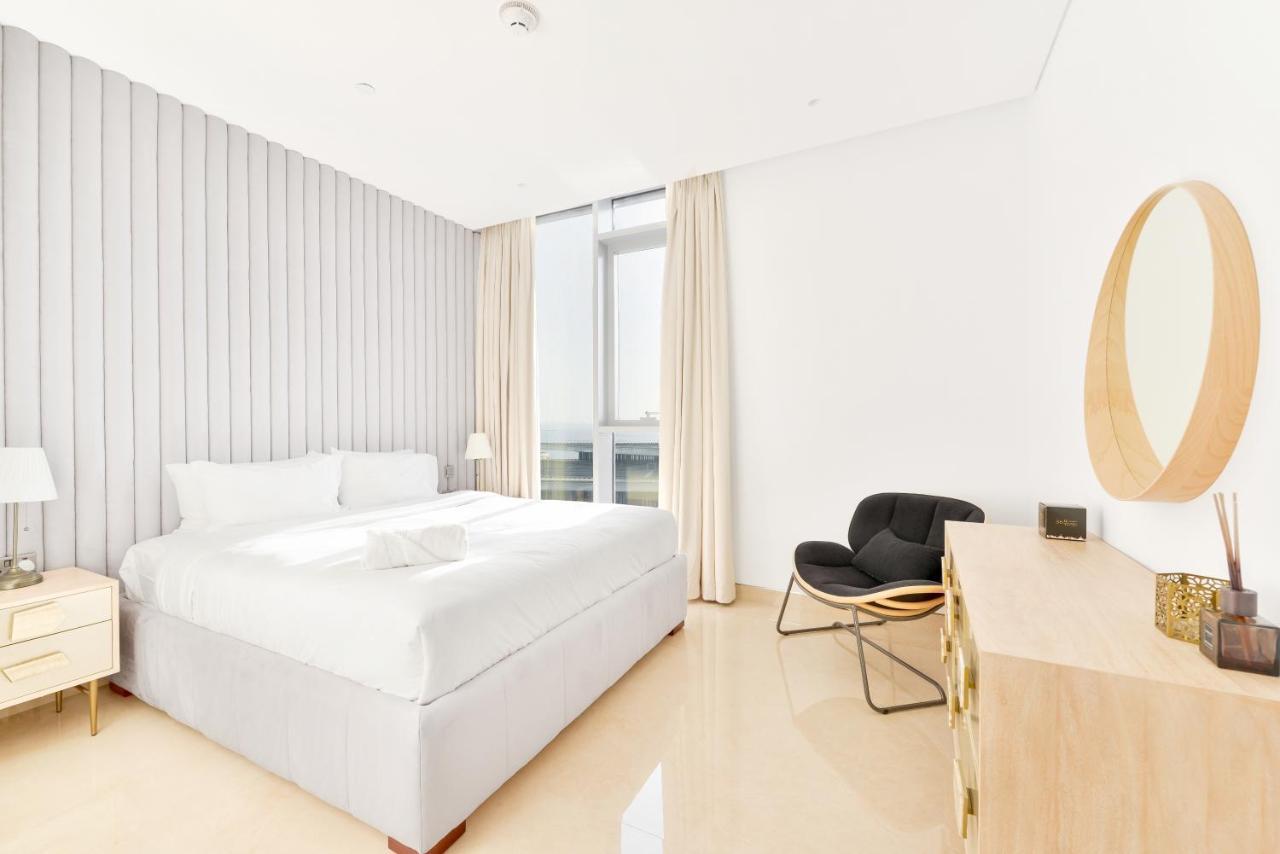Posh 2 Bedroom Oceanfront Apt In The Heart Of Bluewaters Island Dubaj Kültér fotó